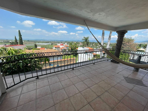 Casa Con Tres Suites En Lomas De Cocoyoc