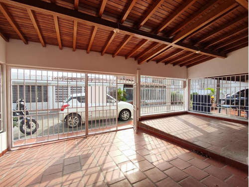 Casa En Venta En Villa Del Rosario. Cod V28787