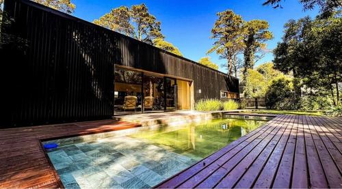 Casa Kiri De Diseño Funcional En Bosque Peralta Ramos - Mar Del Plata