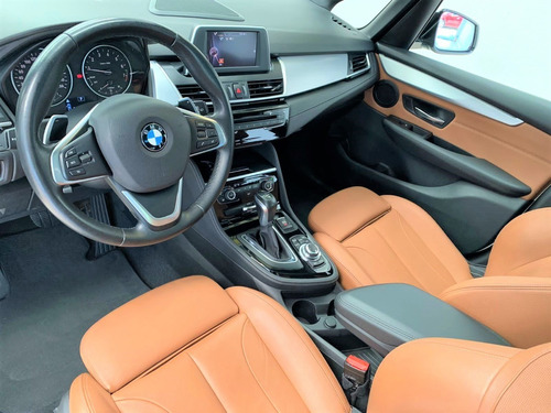 Imagem 10 de 15 de Bmw 225i