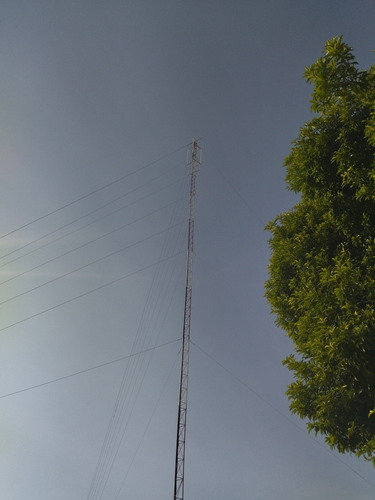 Imagen 4 de 10 de Torre De Hierro Para Wifi O Radio De 36 Metros