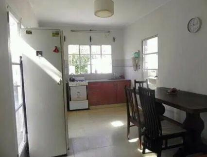 Imagen 5 de 13 de Casa Venta 4 Dormitorios 2 Baños Jardín 160 Mts 2, Terreno 7.60 X 40 Mts - 304 Mts 2 - La Plata