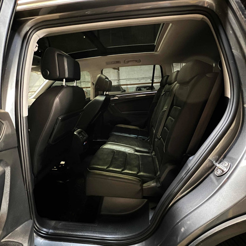 Imagen 20 de 25 de Volkswagen Tiguan Allspace 2021 2.0 Tsi Highline Dsg
