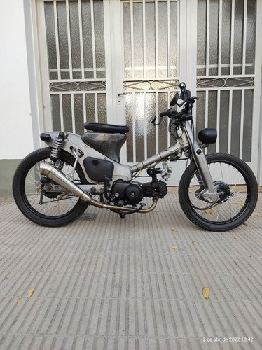 Imagen 1 de 5 de Honda C90 Econo Power