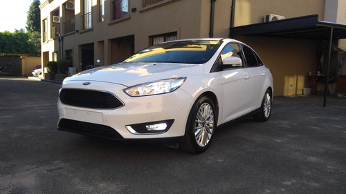 Ford Focus III 2.0 Sedan Se Plus At6