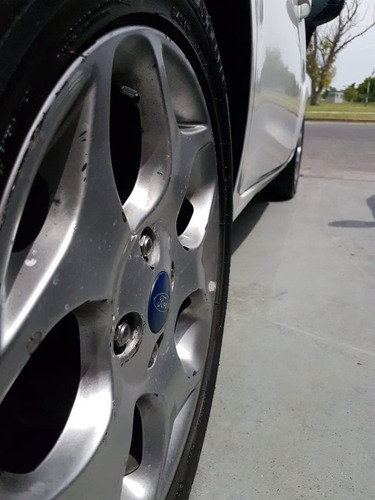 Ford Fiesta Kinetic Design 1.6 Titanium Cingolani