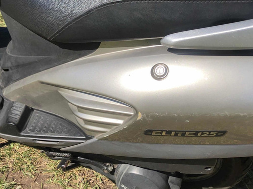 Imagen 4 de 10 de Honda Elite 125
