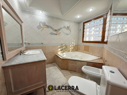 Casa 7 Ambientes En Venta, Villa Ballester
