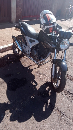 Imagem 3 de 3 de Moto Tuister Tuister 2007