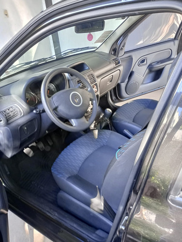 Renault Clio 1.2 Mio Confort Plus Abs Abcp