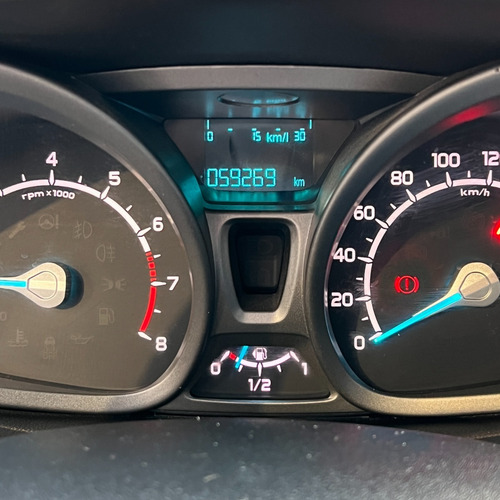 Imagen 7 de 16 de Ford Ecosport Se Rural 5p Año: 2015 Km: 59.200