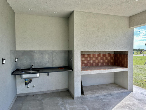 Casa En Venta Barrio San Simon Canning