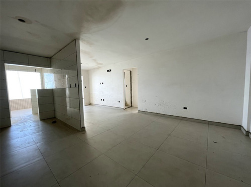 Imagem 6 de 13 de Apto 2 Dorms - Prédio Frente Mar- Entrada 52 Mil - Amf74