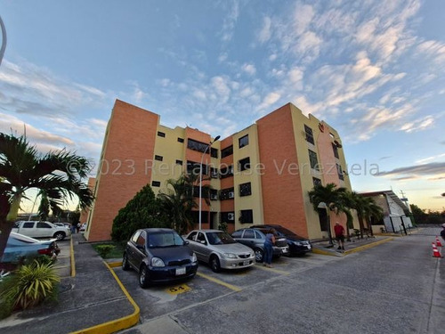 Venta De Acogedor Apartamento En Av Intercomunal Turmero Aragua Mfc 24-13454 