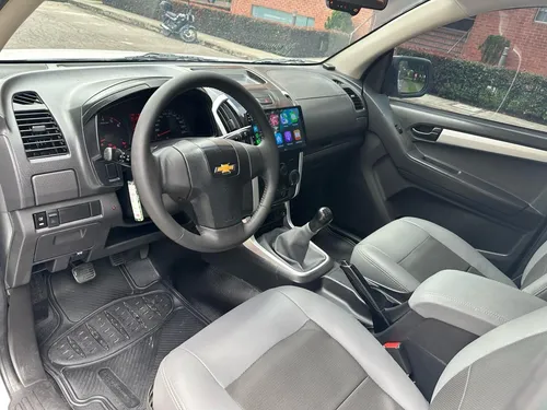 Chevrolet D-Max 2.5 turbo diesel MT 4x2