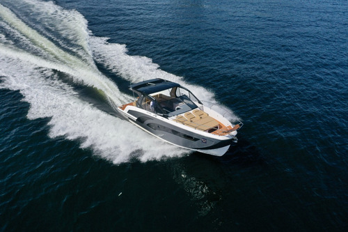 Lancha Triton Flyer 38 Ht - 2023