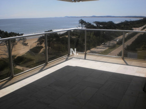 Hermoso Departamento En Venta De 3 Dormitorios.- Ref: 1453