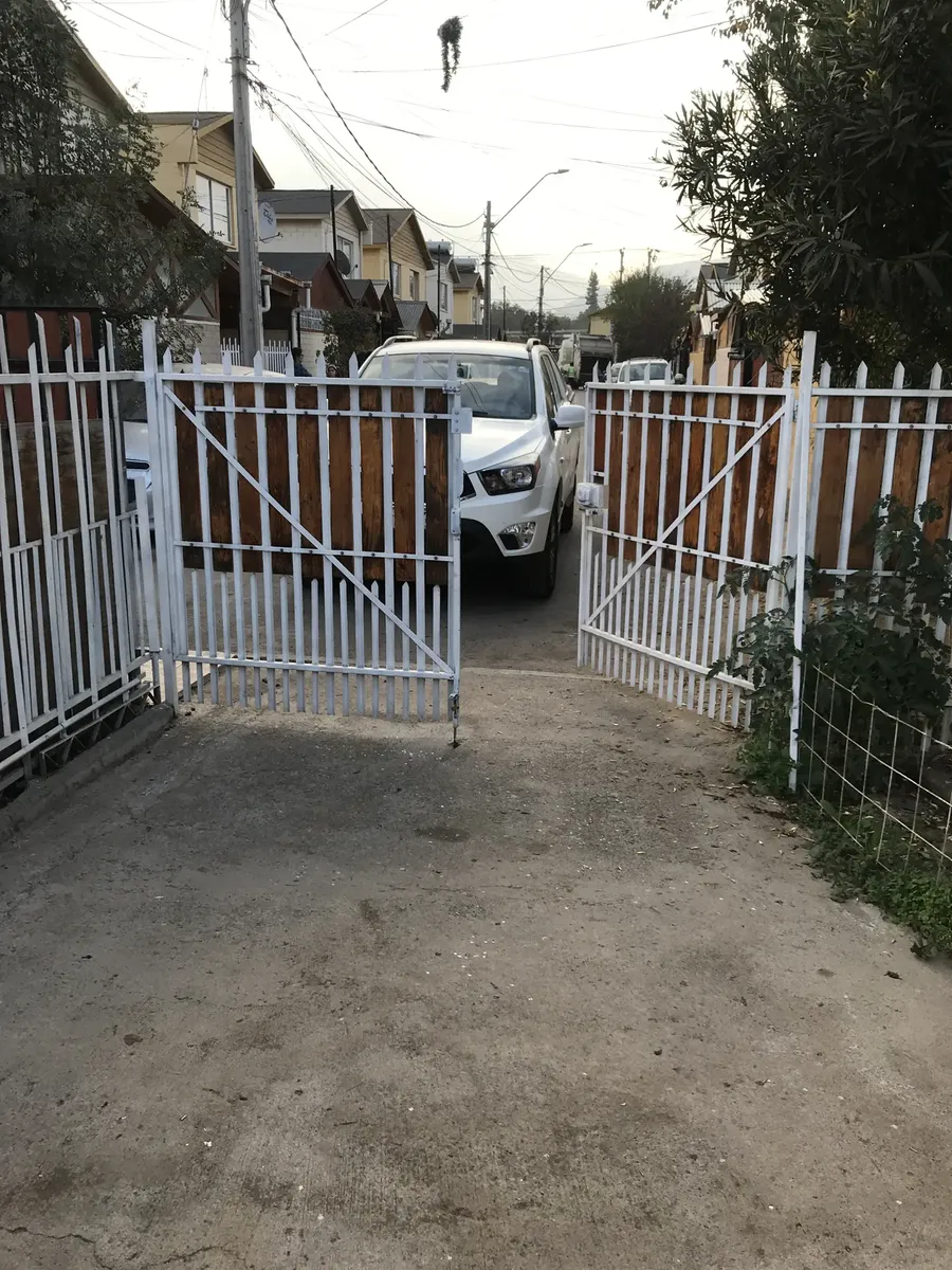 Imagen 1 de 27 de Casa En Arriendo En Centro De Lampa