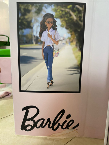 Barbie Colección Signature Barbiestyle Fashion Series 4 (Usado)
