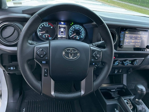 Imagen 10 de 15 de Toyota Tacoma 2019 3.5 Trd Sport 4x4 At