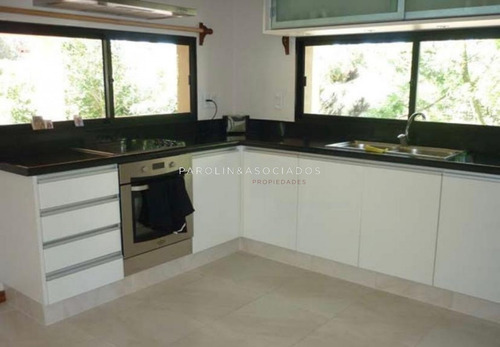 Casa En Venta De 4 Dormitorios En Punta Del Este - Ref: 3802