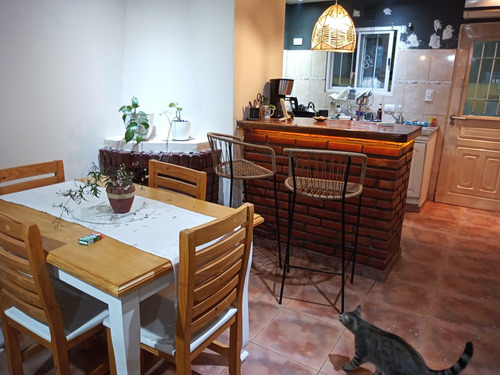 Duplex En Venta De 3 Amb Con Cochera