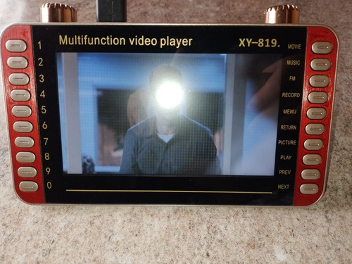 Imagen 3 de 5 de Reproductor De Video Portatil 7 Xy-819