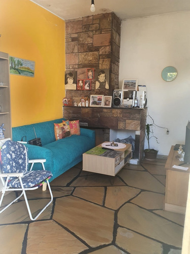 Imagen 2 de 10 de Inmobiliaria Rias Altas Vende 2 Casas En 1 Padrón + Terreno Y Galpón
