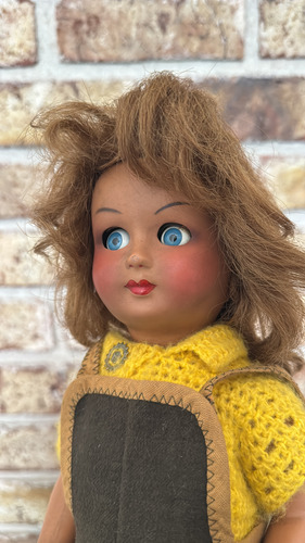 Muñeca Antigua De Cerámica Con Más De 70 Años De Antiguedad (Usado)