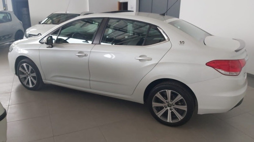 Imagen 6 de 15 de Citroën C4 Lounge 2018 1.6 Thp 165 Feel Pack 10 Años