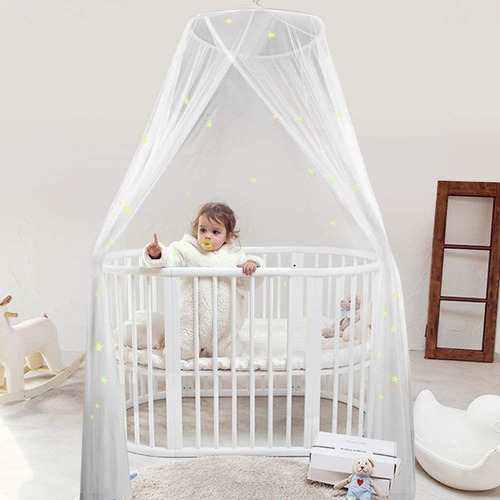 Gran Dosel De La Cama Con Brillantes Estrellas Fluoresc...