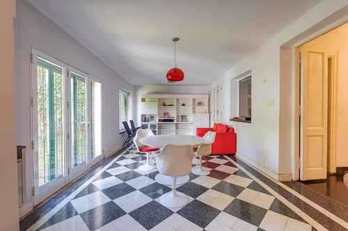 Venta/permuta Casa De 3 Dormitorios B. Parque