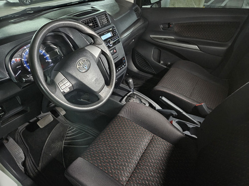 Toyota Avanza 1.5 Le At