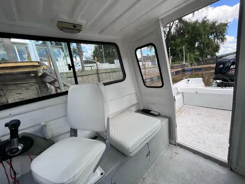 Aramendi Tracker Cabinado 620 Mercury 90 Hp 4 Tiempos
