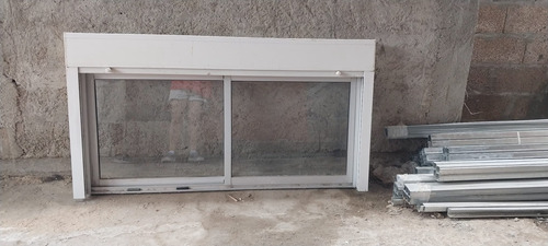 Ventana Con Cortina De Enrollar De Pvc