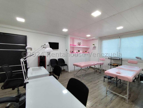 25-13264 Oficina En Venta, Urb. La Arboleda, Maracay Mord