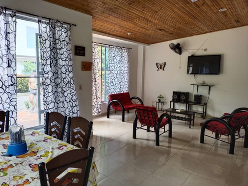 Imagen 3 de 14 de Hermosa Casa Esquinera En Zona Del Valorización