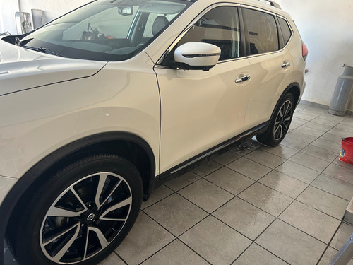 Nissan X-Trail Exclusive 2 row