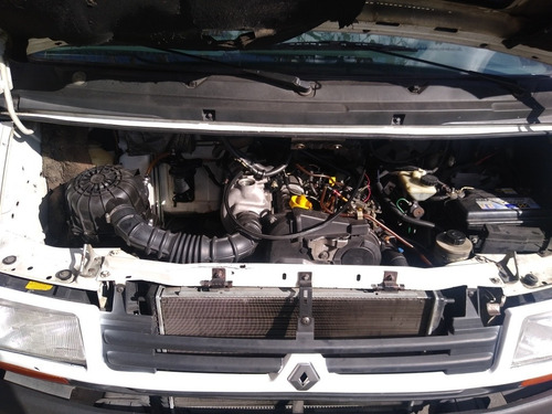Imagen 9 de 11 de Renault Trafic Trafic Largo Diesel