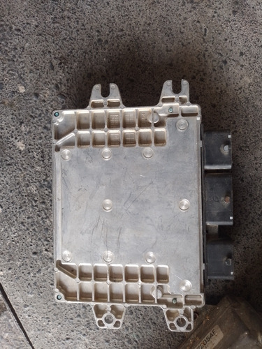 Computadora De Nissan Np 300 Mec38-020 B1 8719b (Usado)