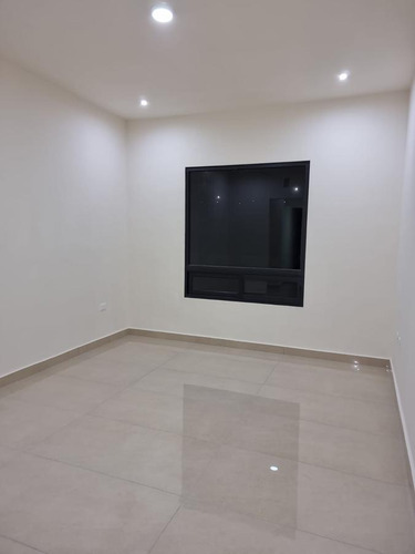 Casa En Venta Col. Mirador Residencial, Dominio Cumbres, García, Nuevo León.