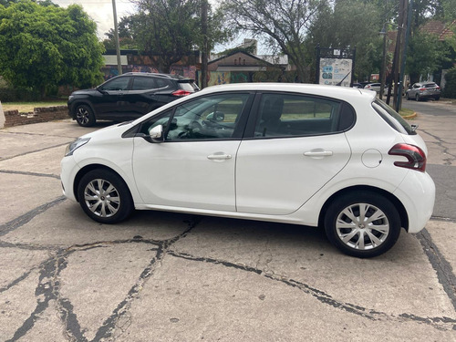 Peugeot 208 1.6 Active