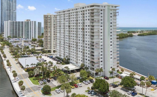 Departamento En500 Bayview Dr # 228