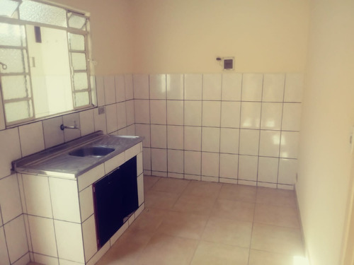 Imagem 24 de 28 de Alugo Casa Dois Dormitórios Sem Garagem ( Vi630 )