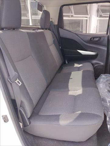 Imagen 12 de 14 de Nissan Frontier 4x4 2019