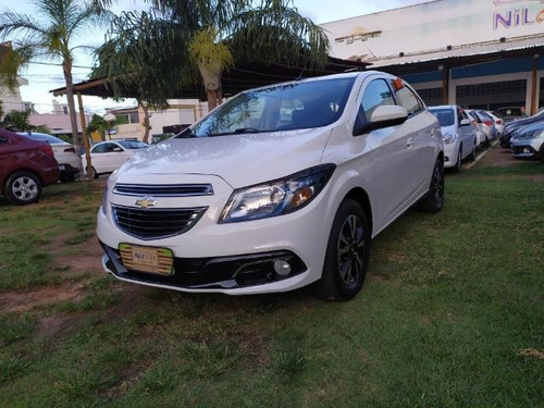 Imagem 2 de 9 de Chevrolet Onix Hatch Ltz 1.4 8v Flexpower 5p Mec.