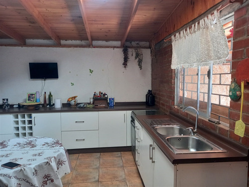 Casa En Venta De 2 Dorm. En Lampa