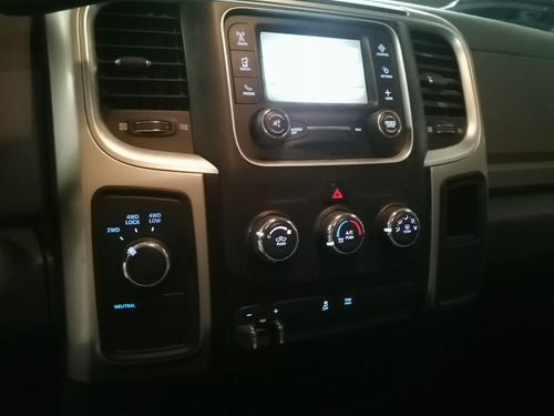 Imagen 12 de 15 de Ram 2500 Heavy Duty 4x4 2015 Crew Cab