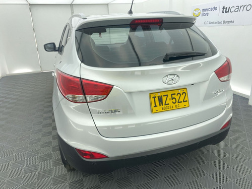 Imagen 8 de 25 de Hyundai Tucson Ix35 Gl 2.0 Mecanico