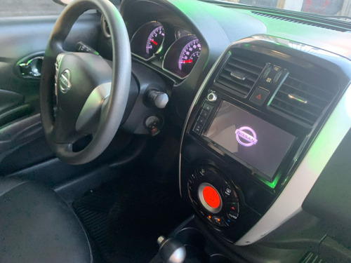 Nissan Versa SL 1.6 16V FlexStart 4p Aut.